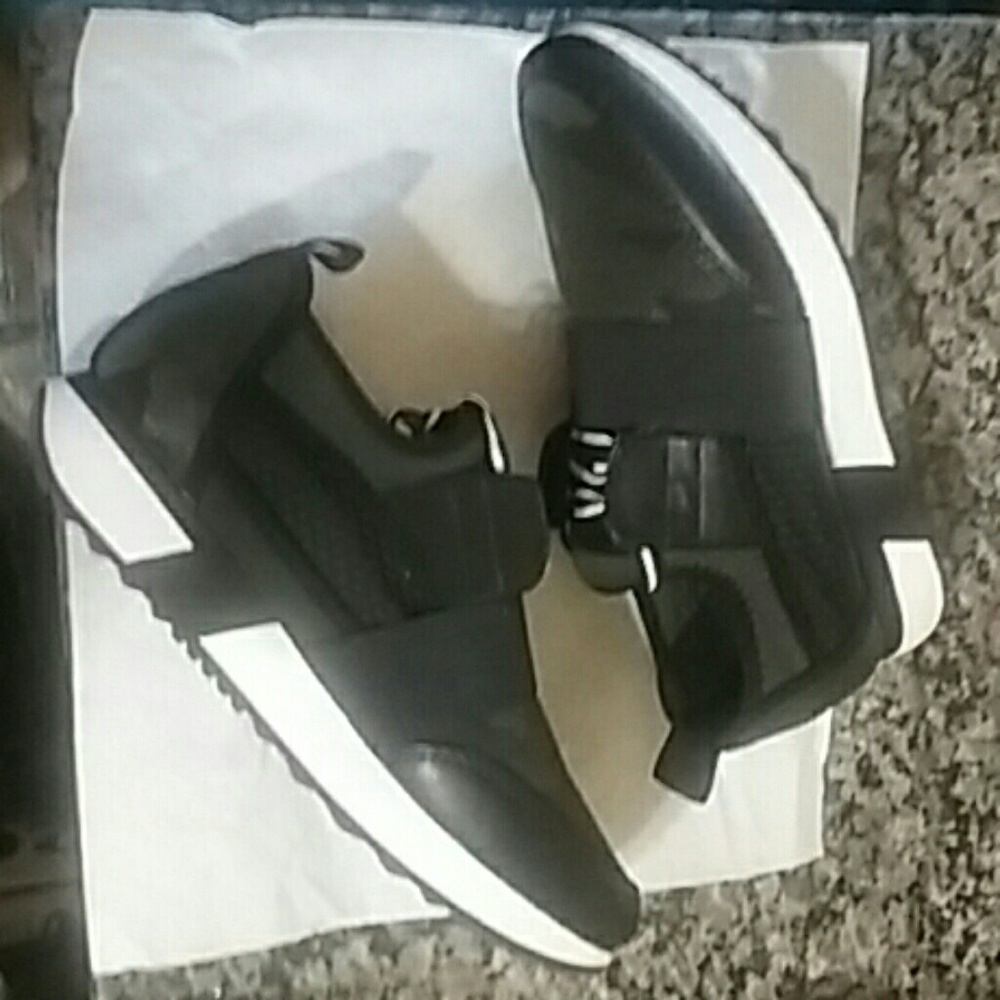 Steve Madden Camo sneaker